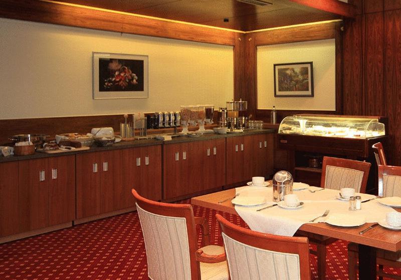 Hotel-Restaurant Seegarten Quickborn Квикборн Экстерьер фото