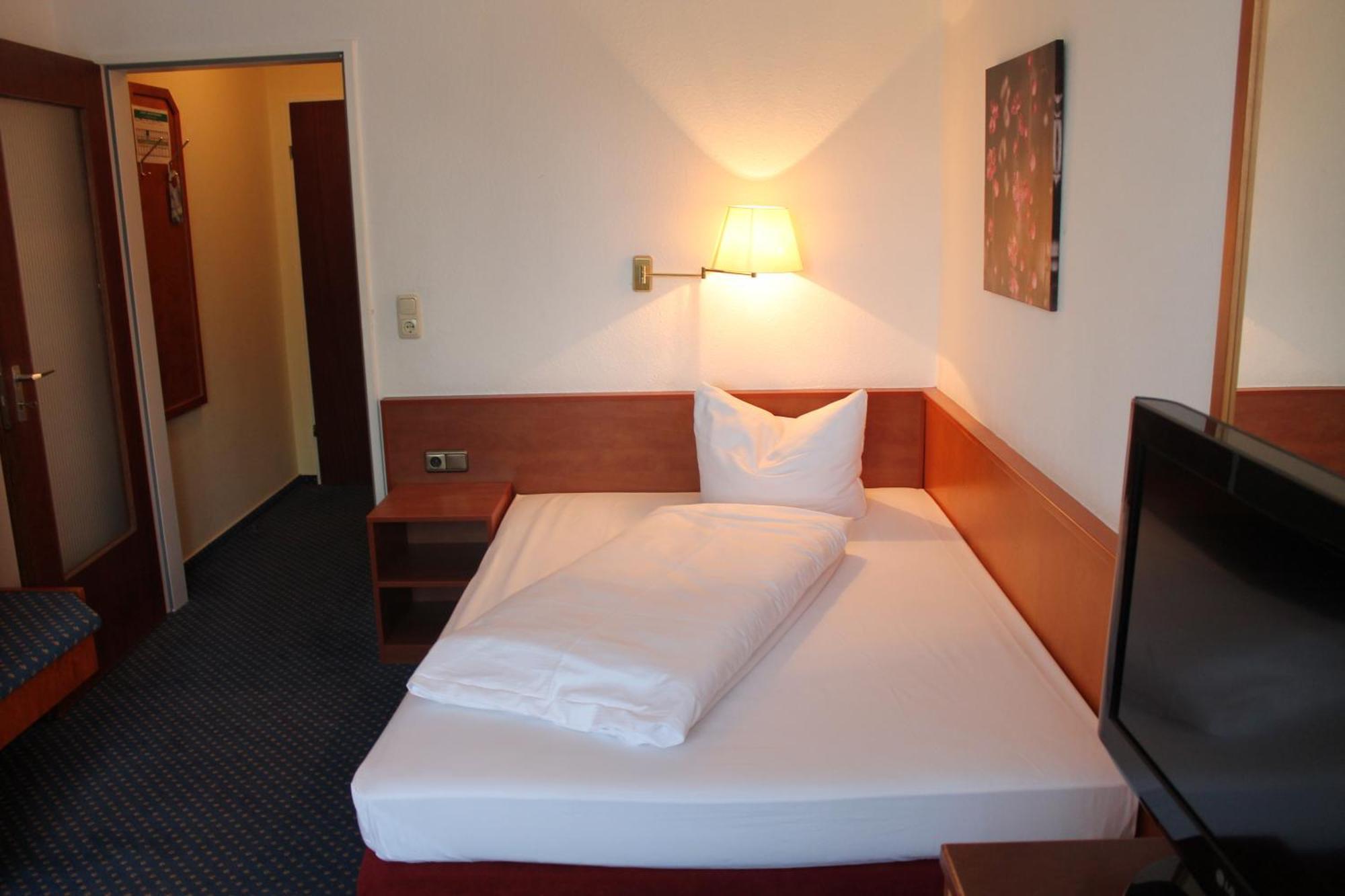 Hotel-Restaurant Seegarten Quickborn Квикборн Номер фото
