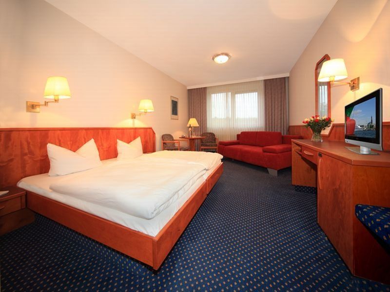 Hotel-Restaurant Seegarten Quickborn Квикборн Экстерьер фото